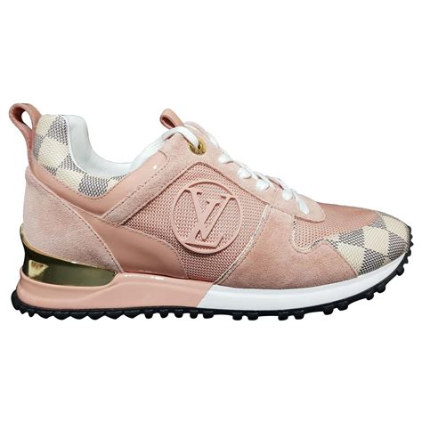 louis vuitton trainers girls.